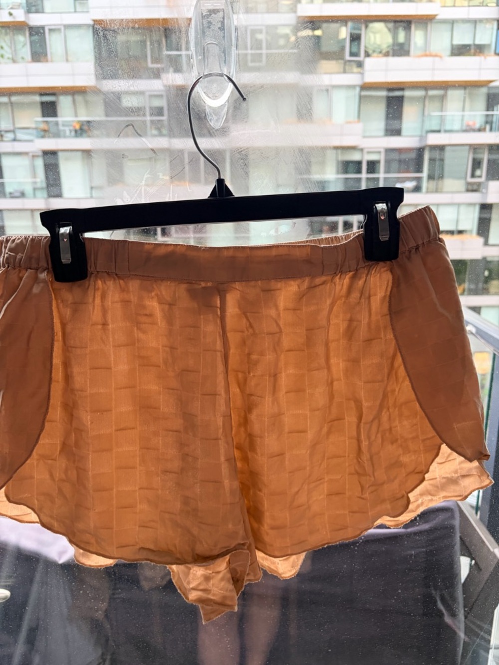 Lunya Washable Silk Shorts Tank Set Checkered Jacquard In Otium Tan - Picture 6 of 12